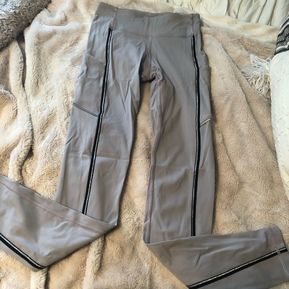 Lululemon speed up tight